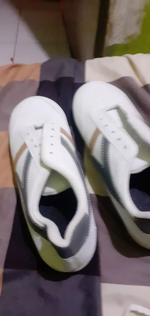 Sepatu Wanita Sol Spons Sol Lembut empuk Dan elastis Sneakers Wanita Populer Korean Sport CHUNGKY - Foto ulasan pembeli