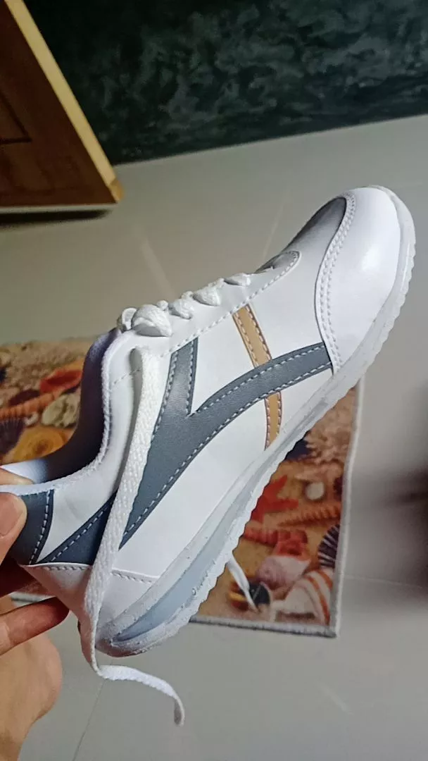Sepatu Wanita Sol Spons Sol Lembut empuk Dan elastis Sneakers Wanita Populer Korean Sport CHUNGKY - Foto ulasan pembeli