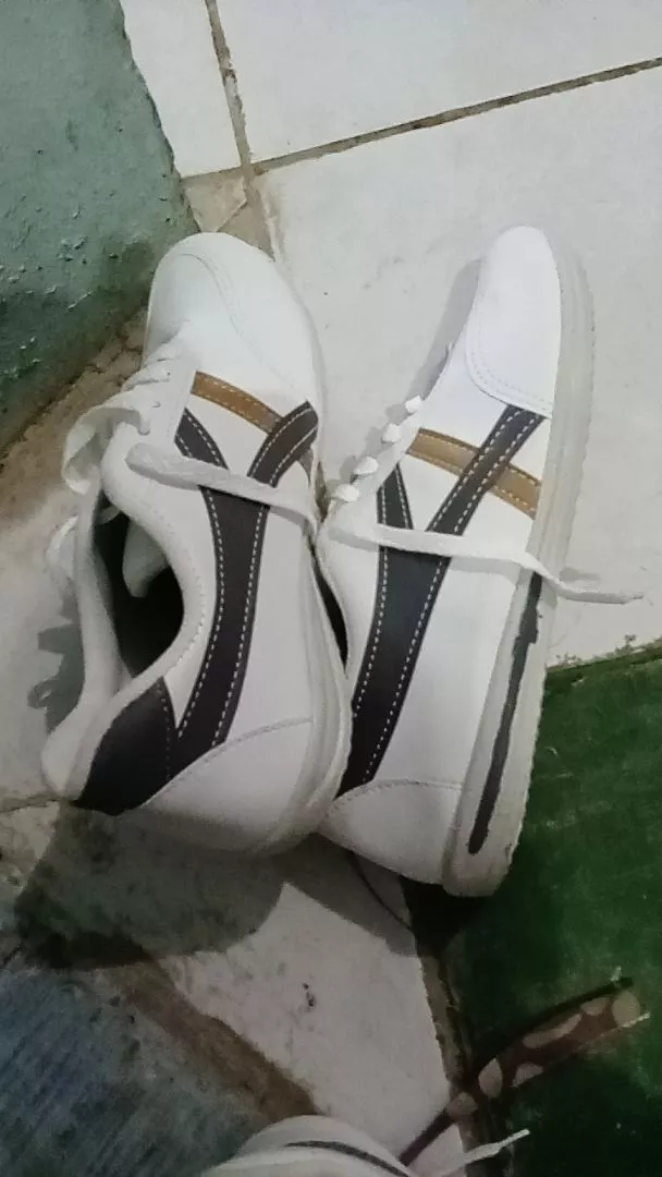 Sepatu Wanita Sol Spons Sol Lembut empuk Dan elastis Sneakers Wanita Populer Korean Sport CHUNGKY - Foto ulasan pembeli