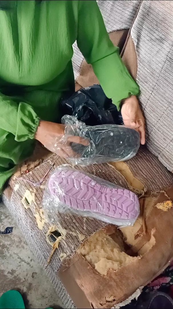 Sepatu Wanita Slip On Rajut Ringan Casual - foto 6 dari 10