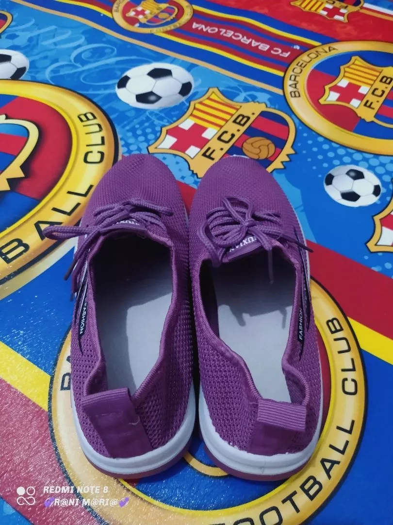 Sepatu Wanita Slip On Rajut Ringan Casual - Foto ulasan pembeli