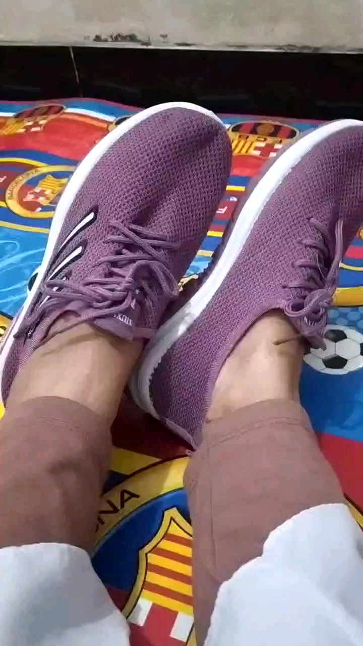 Sepatu Wanita Slip On Rajut Ringan Casual - Foto ulasan pembeli