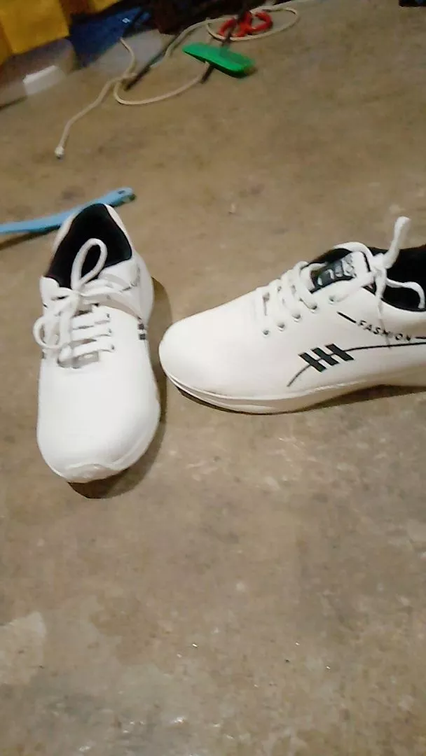 Sepatu Wanita Sneakers Terbaru Dengan Banyak Pilihan Warnanya Desain Ala Korean style Kekinian - Foto ulasan pembeli