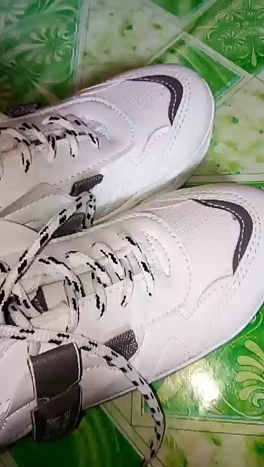 Sepatu Wanita Sneakers Wanwoo Sepatu Sneakers Wanita Tali - Foto ulasan pembeli