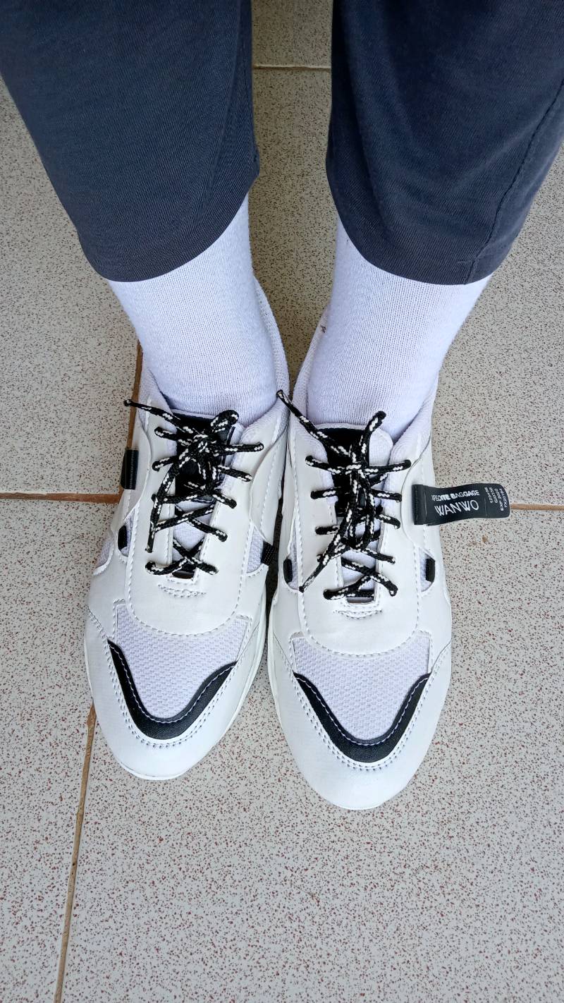 Sepatu Wanita Sneakers Wanwoo Sepatu Sneakers Wanita Tali - Foto ulasan pembeli