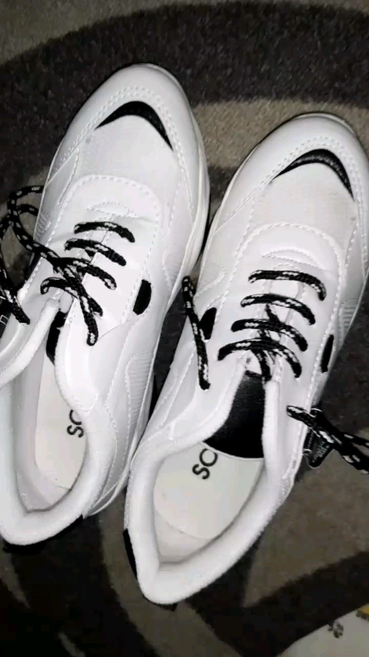 Sepatu Wanita Sneakers Wanwoo Sepatu Sneakers Wanita Tali - Foto ulasan pembeli