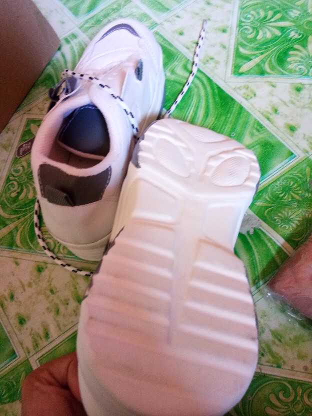 Sepatu Wanita Sneakers Wanwoo Sepatu Sneakers Wanita Tali - Foto ulasan pembeli