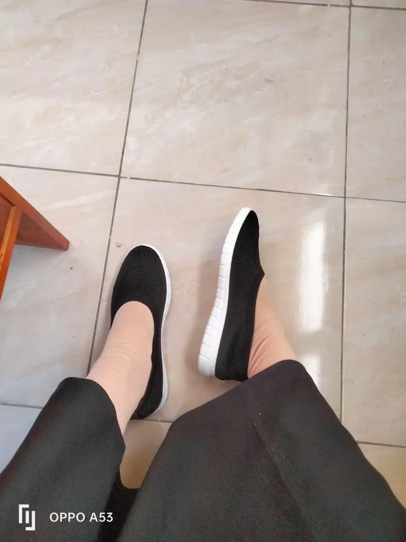 SEPATU WANITA SNEAKERS OLAHRAGA KASUAL KEKINIAN G-YS21 - Foto ulasan pembeli