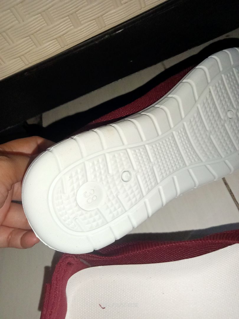 SEPATU WANITA SNEAKERS OLAHRAGA KASUAL KEKINIAN G-YS21 - Foto ulasan pembeli