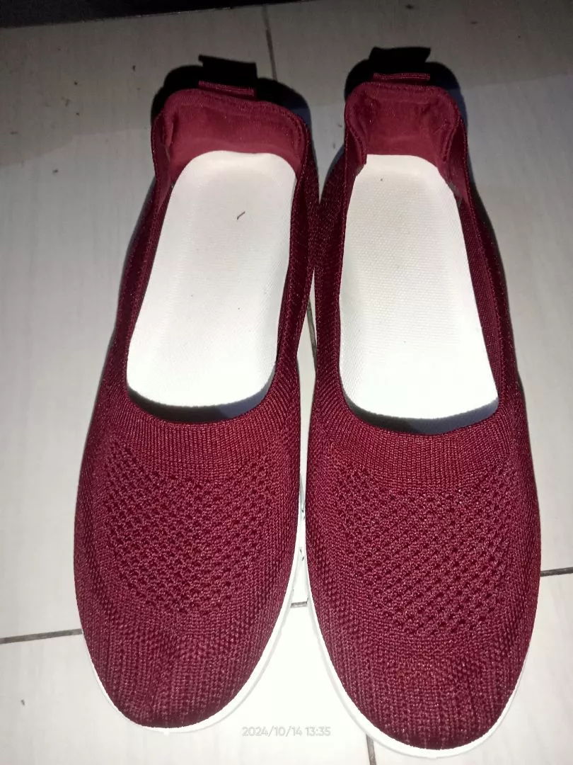 SEPATU WANITA SNEAKERS OLAHRAGA KASUAL KEKINIAN G-YS21 - Foto ulasan pembeli