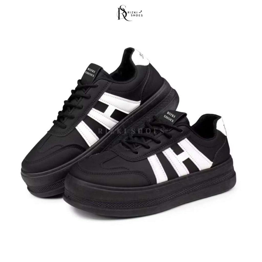 Sepatu Wanita Sneakers Ringan & Anti Slip Cocok Untuk Sekolah,Kerja & Jalan / Sneakers Wanita Casual Putih Hitam - foto 1 dari 10