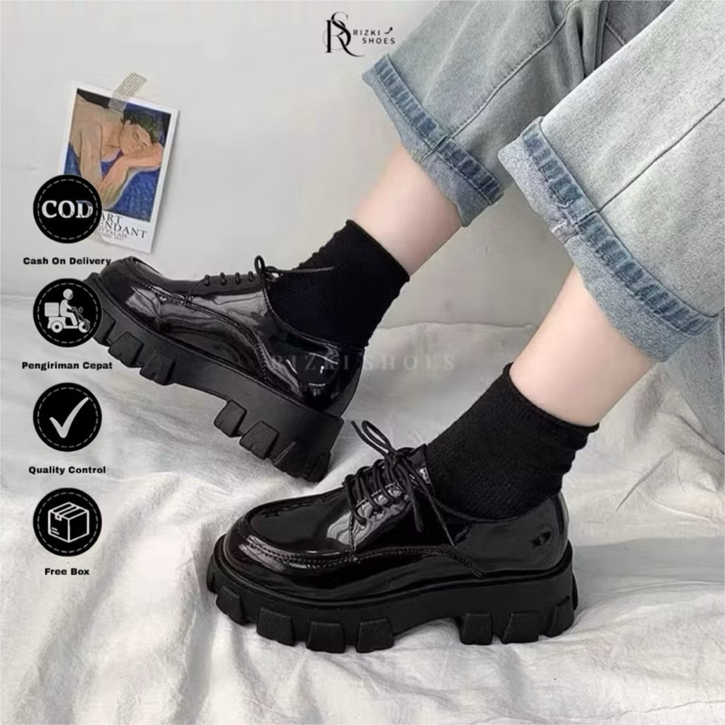 Sepatu Wanita Sneakers Ringan & Anti Slip Cocok Untuk Sekolah,Kerja & Jalan / Sneakers Wanita Casual Putih Hitam - foto 10 dari 10