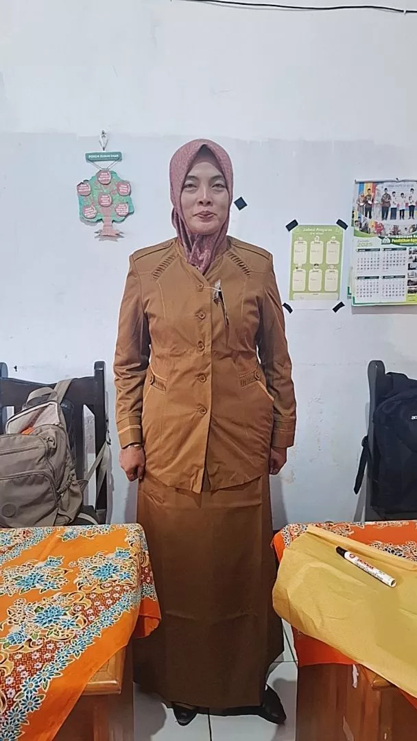 Seragam Dinas Kerja Pemda wanita 902 Setelan Rok. A /Rok Span/Celana Panjang - Foto ulasan pembeli