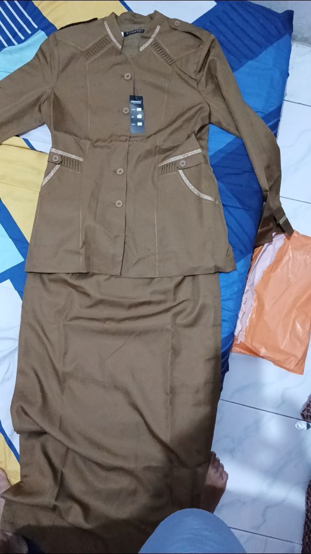 Seragam Dinas Kerja Pemda wanita 902 Setelan Rok. A /Rok Span/Celana Panjang - Foto ulasan pembeli
