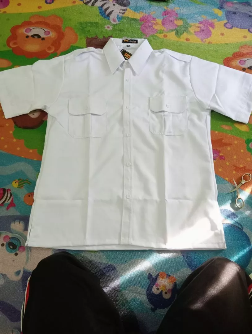 Seragam Dinas Pria Putih Bahan Lembut Full Steam - Foto ulasan pembeli