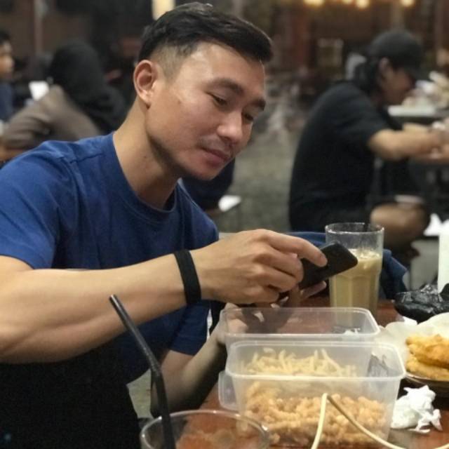 Seragam Dinas Pria Putih Bahan Lembut Full Steam - Foto ulasan pembeli