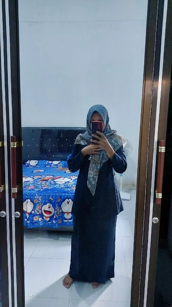 Seragam Guru Biru Dongker Stelan Rok/Celana Cerista Blazer - Foto ulasan pembeli