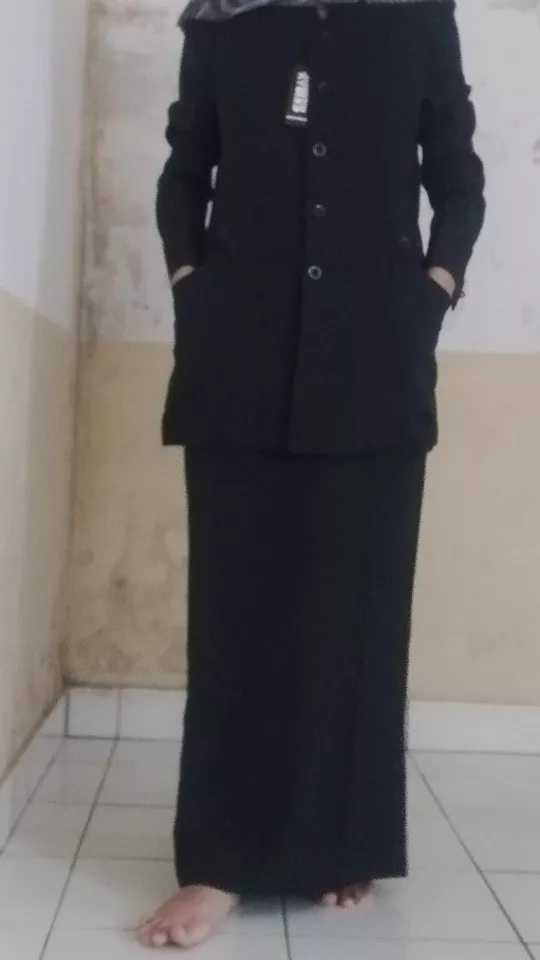 Seragam Guru Biru Dongker Stelan Rok/Celana Cerista Blazer - Foto ulasan pembeli