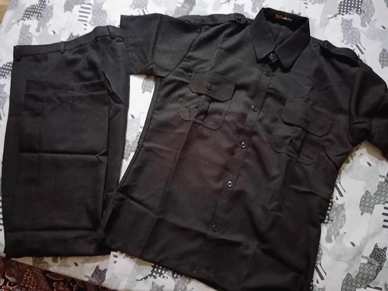 Seragam Kerja Pria Navy Hitam Baju Dinas Terbaru - Foto ulasan pembeli