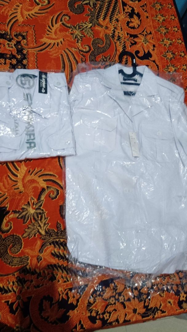 Seragam Kerja Pria Semi Wool Putih Reguler Fit - foto 10 dari 10, mr.isur.11a