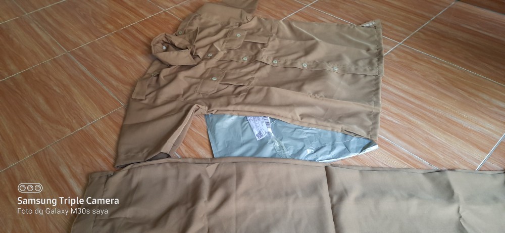 Seragam PNS Pria Khaki Setelan Baju Dinas Pemda - Foto ulasan pembeli