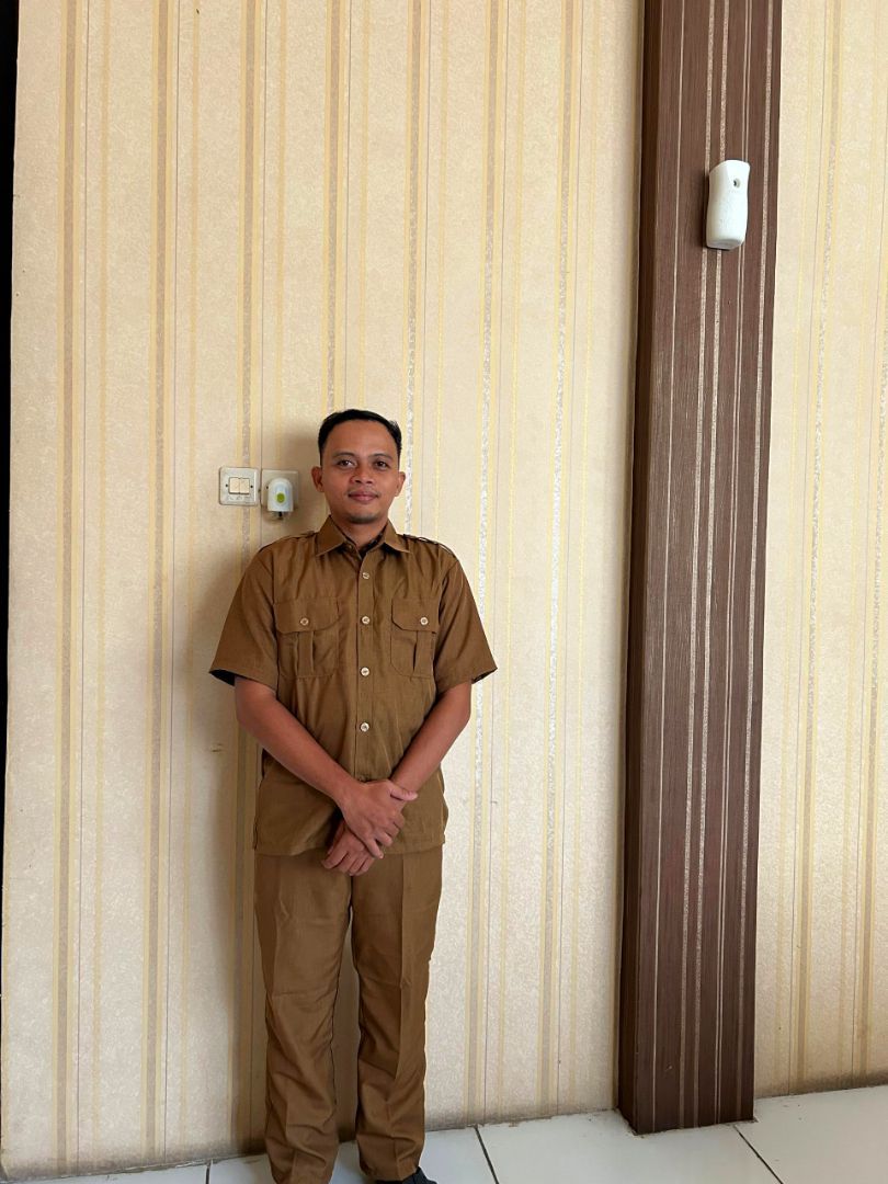 Seragam PNS Pria Pemda Coklat Khaki Setelan Dinas Lengan Pendek - Foto ulasan pembeli