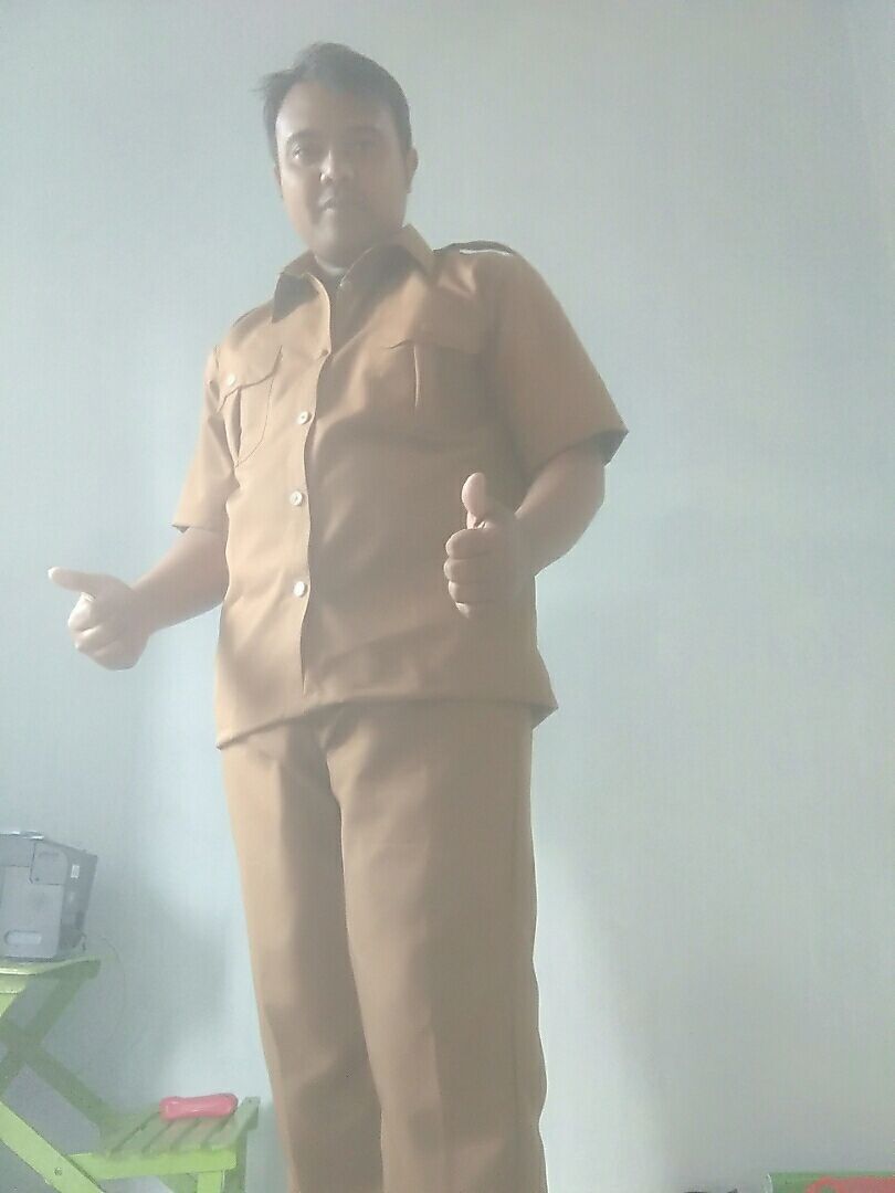 Seragam PNS Pria Pemda Coklat Khaki Setelan Dinas Lengan Pendek - Foto ulasan pembeli
