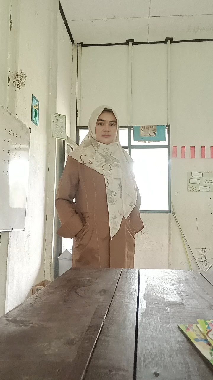 Seragam PNS Wanita Blazer Kerah Sanghai Polyester - Foto ulasan pembeli