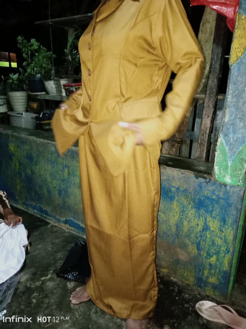 Seragam PNS Wanita Katun Adem Nyaman Khaki - Foto ulasan pembeli