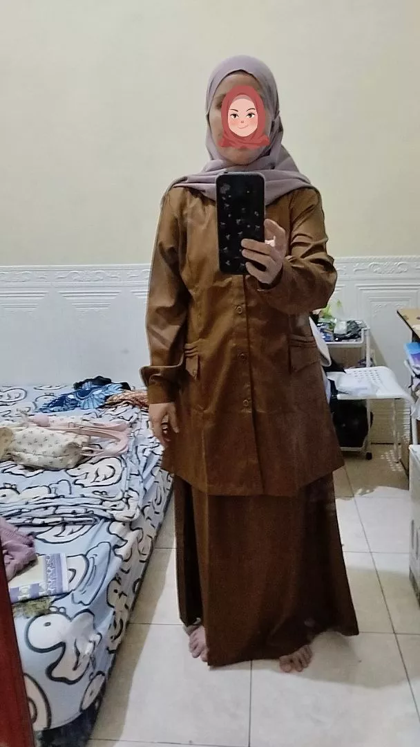 Seragam PNS Wanita Khaki Bahan Toyobo Setelan Rok PDH - Baju Pemda ASN - Foto ulasan pembeli