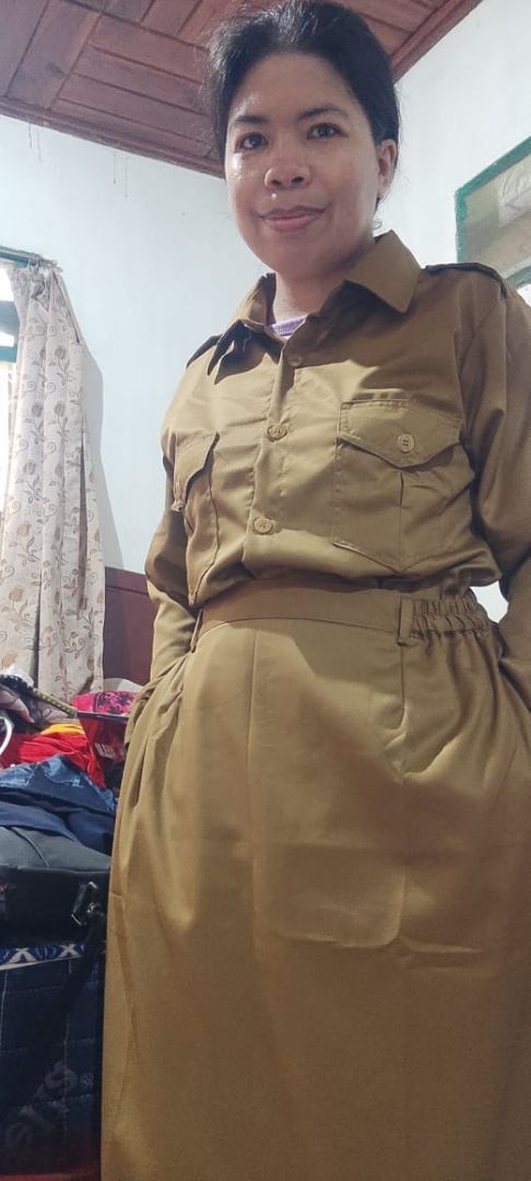 Seragam PNS Wanita Toyobo Elegan Saku Dada - Foto ulasan pembeli