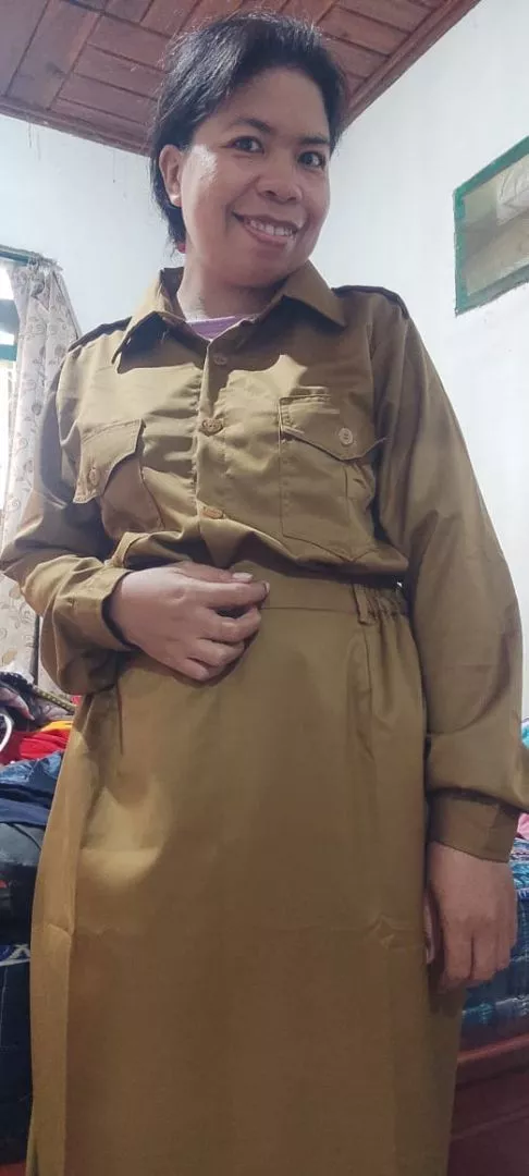 Seragam PNS Wanita Toyobo Elegan Saku Dada - Foto ulasan pembeli