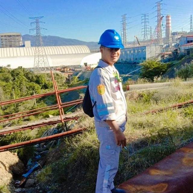 Seragam Satpam Krem Terbaru Fullset Adem Nyaman - Foto ulasan pembeli