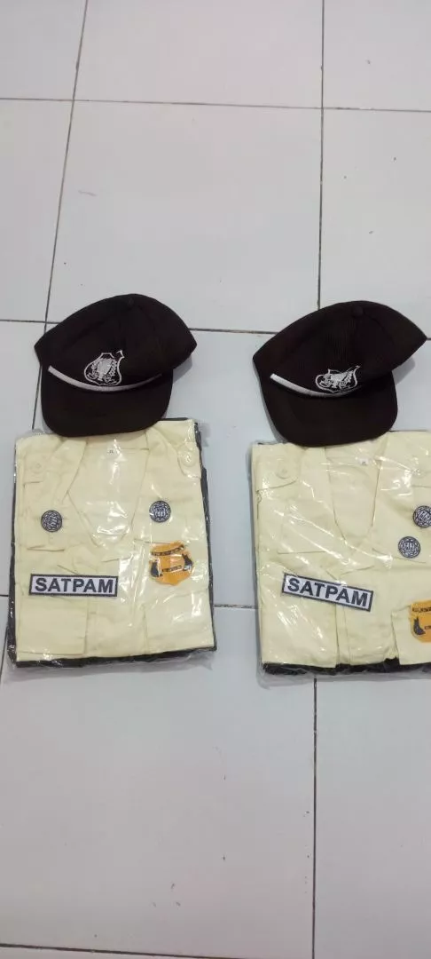 Seragam Satpam Krem Terbaru Fullset Adem Nyaman - Foto ulasan pembeli