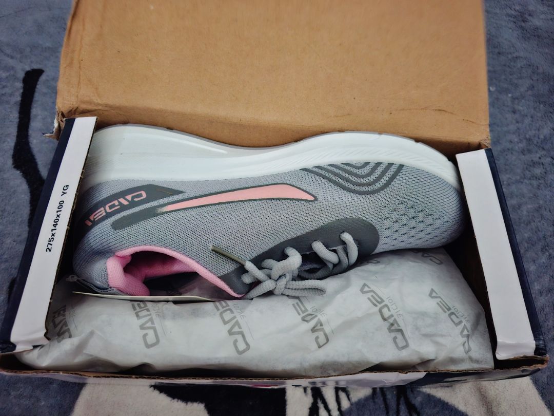 SGD [FREE BOX] Sepatu Sneakers Wanita Non Slip - Foto ulasan pembeli