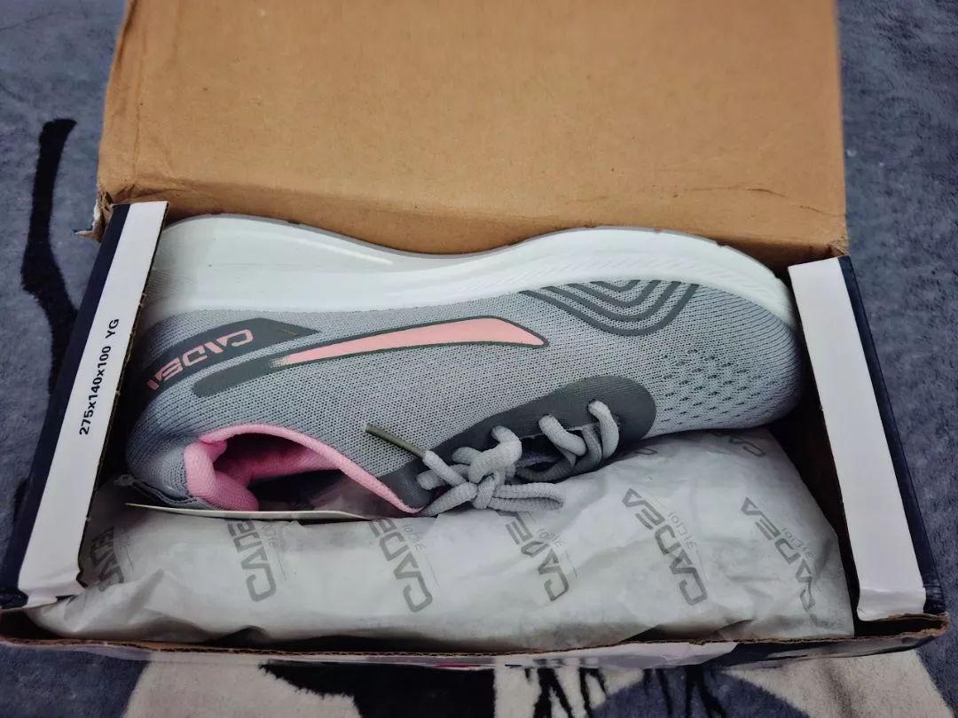 SGD [FREE BOX] Sepatu Sneakers Wanita Non Slip - Foto ulasan pembeli