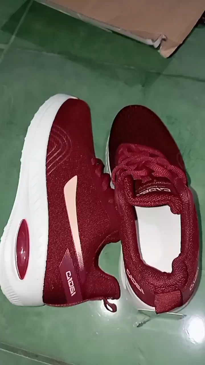 SGD [FREE BOX] Sepatu Sneakers Wanita Non Slip - Foto ulasan pembeli