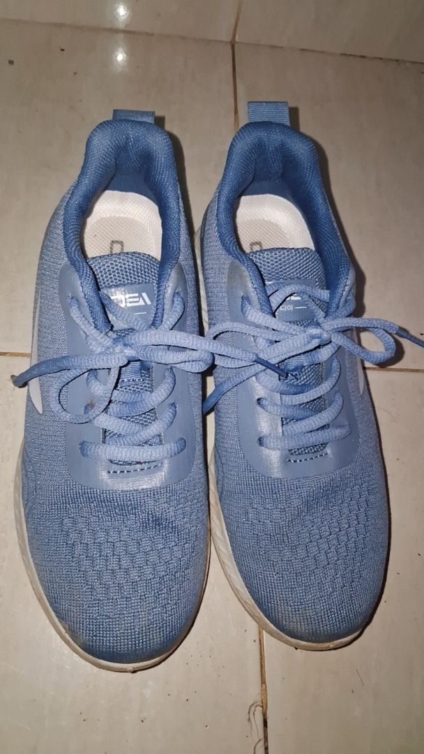 SGD [FREE BOX] Sepatu Sneakers Wanita Non Slip - Foto ulasan pembeli