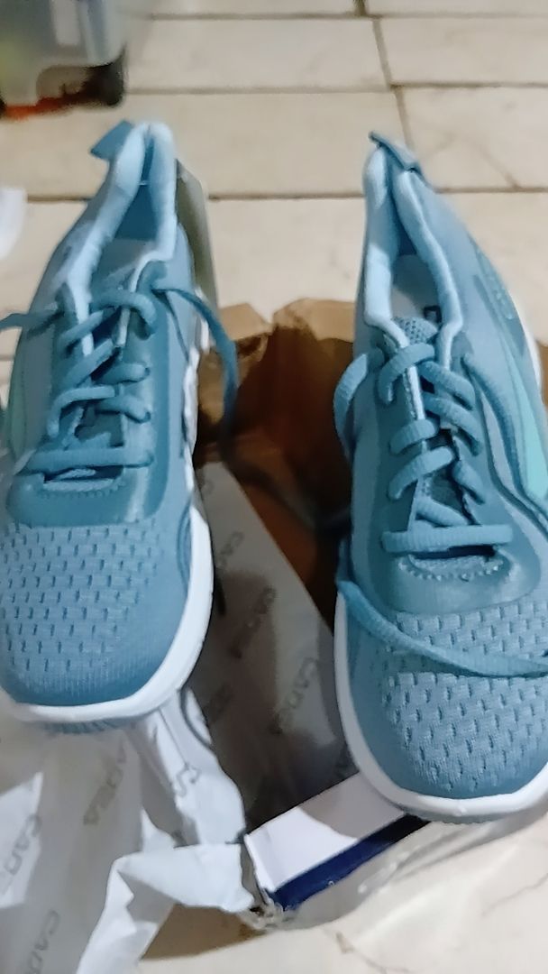 SGD [FREE BOX] Sepatu Sneakers Wanita Non Slip - Foto ulasan pembeli