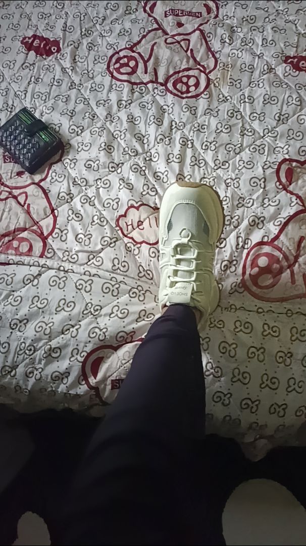SHOEVO Sneakers Nyaman Chic untuk Wanita Sepatu Shoes Wanita Bernapas Bergaya Dalam ST076 - Buyer review photo