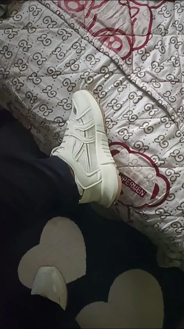 SHOEVO Sneakers Nyaman Chic untuk Wanita Sepatu Shoes Wanita Bernapas Bergaya Dalam ST076 - Buyer review photo