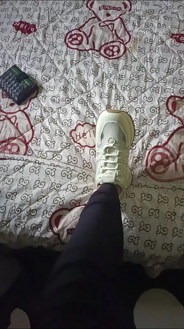 SHOEVO Sneakers Nyaman Chic untuk Wanita Sepatu Shoes Wanita Bernapas Bergaya Dalam ST076 - Buyer review photo