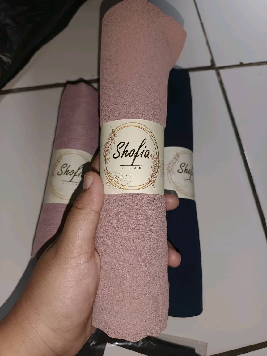 Shofia Hijab Pashmina Ceruty Babydoll Lembut - Foto ulasan pembeli