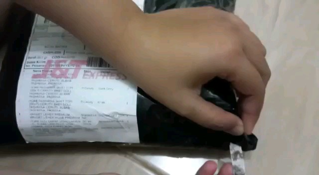 Shofia Hijab Pashmina Ceruty Babydoll Lembut - Foto ulasan pembeli
