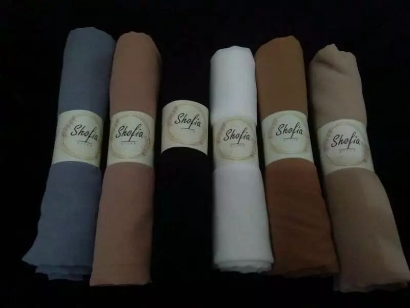 Shofia Hijab Pashmina Ceruty Babydoll Lembut - Foto ulasan pembeli