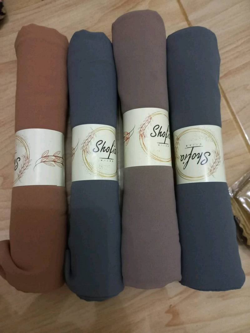 Shofia Hijab Pashmina Ceruty Babydoll Lembut - Foto ulasan pembeli