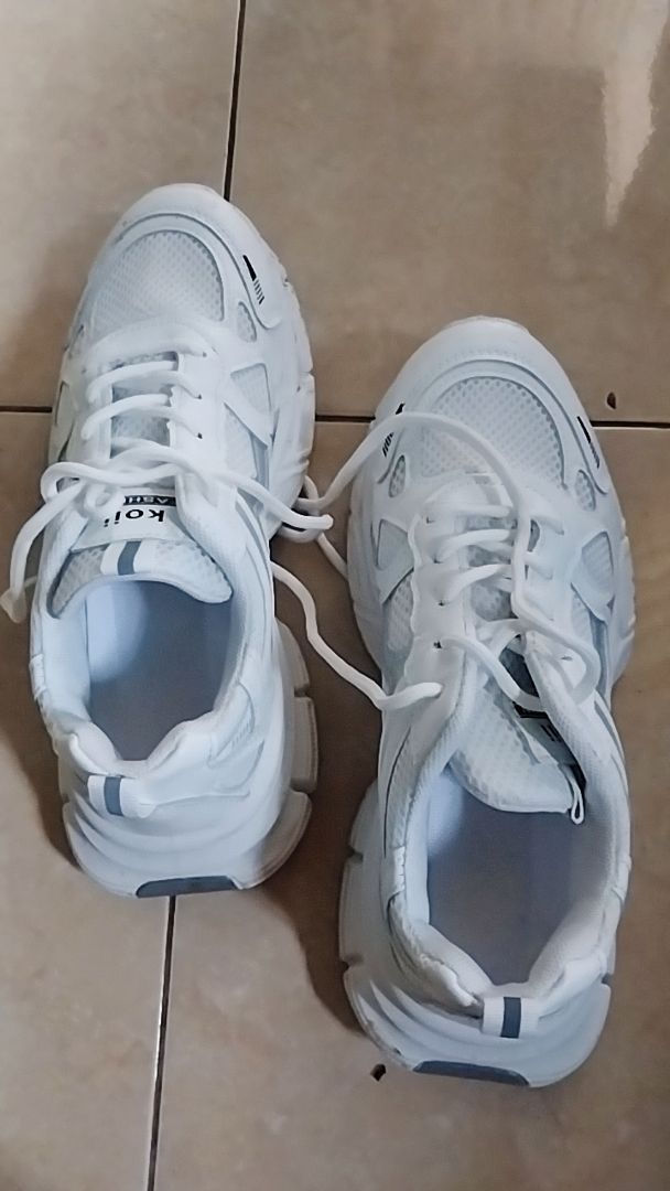 Syra Sepatu Olahraga Wanita Korea Style Ringan Empuk Kekinian Terbaru - Foto ulasan pembeli