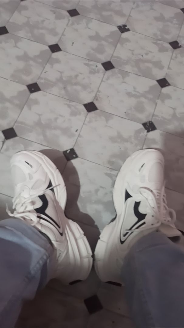 Syra Sepatu Olahraga Wanita Korea Style Ringan Empuk Kekinian Terbaru - Foto ulasan pembeli