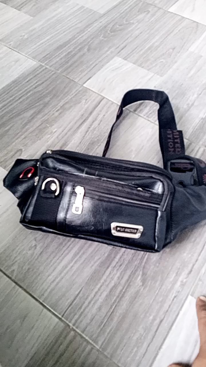 Polo Amstar Compact Waistbag Pria Multifungsi Kulit - Foto ulasan pembeli