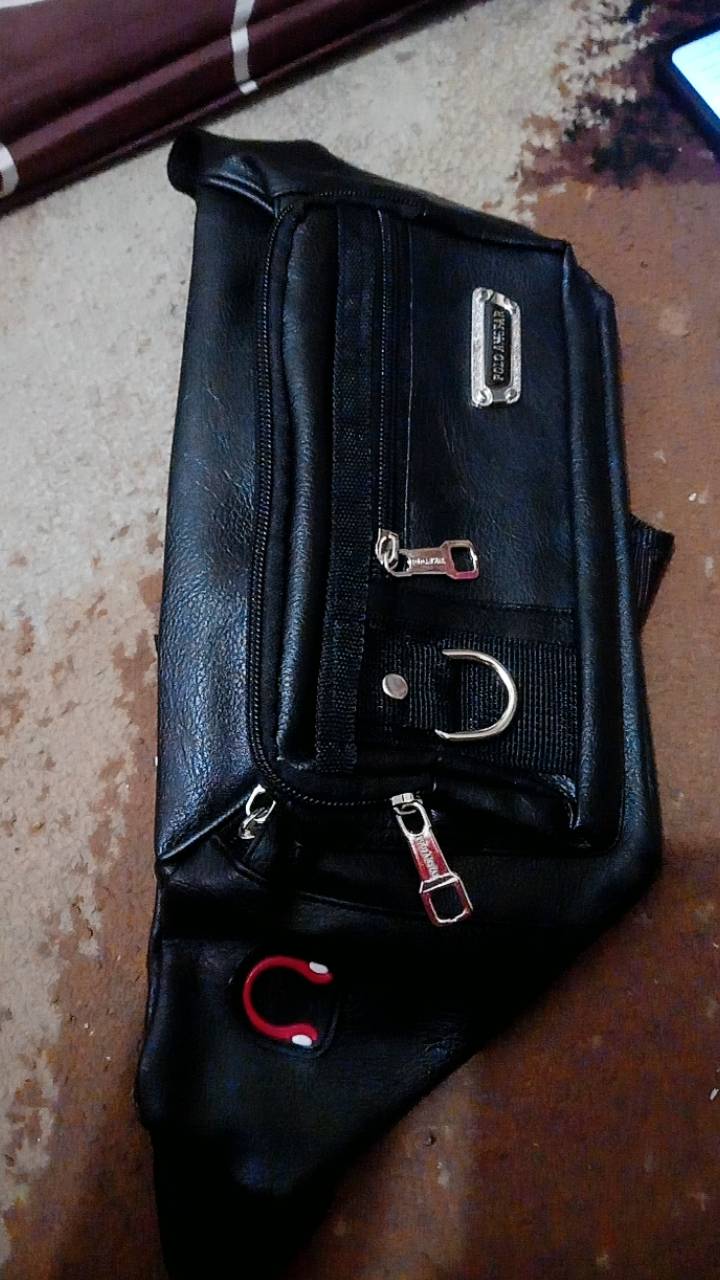 Polo Amstar Compact Waistbag Pria Multifungsi Kulit - Foto ulasan pembeli